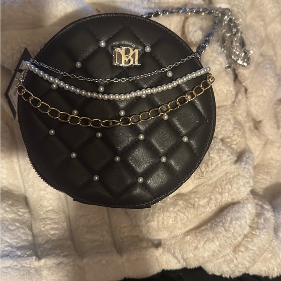 Badgley Mischka Black Quilted Mini Bag with Pearl and Gold Chain - Picture 8 of 8